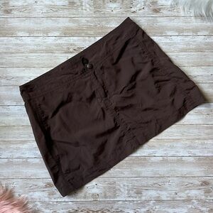 L.L. Bean Nylon Mini Skirt | size 8 EUC